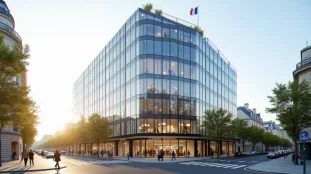 Façade du siège de Business France Contact situé avenue du Président Wilson à Paris, sous un ciel dégagé, avec drapeau français en façade